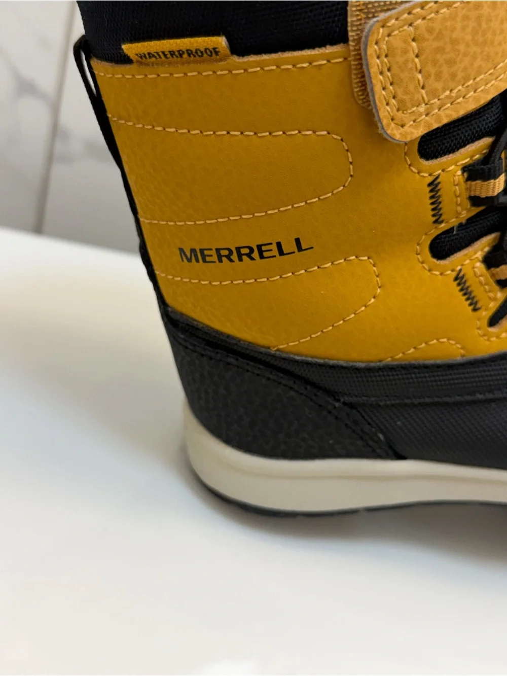 Merrell Kids' Black & Mustard Winter Boots size 7M